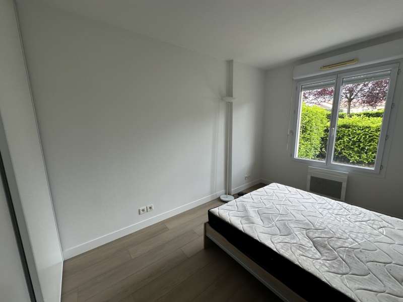 Appartement T2 bis meublé avec jardin et parking 