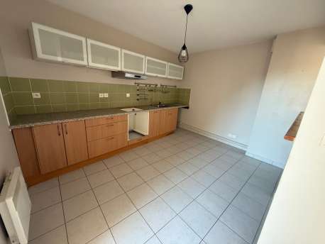 Appartement T4 avec terrasse et parking - Centre Ville 