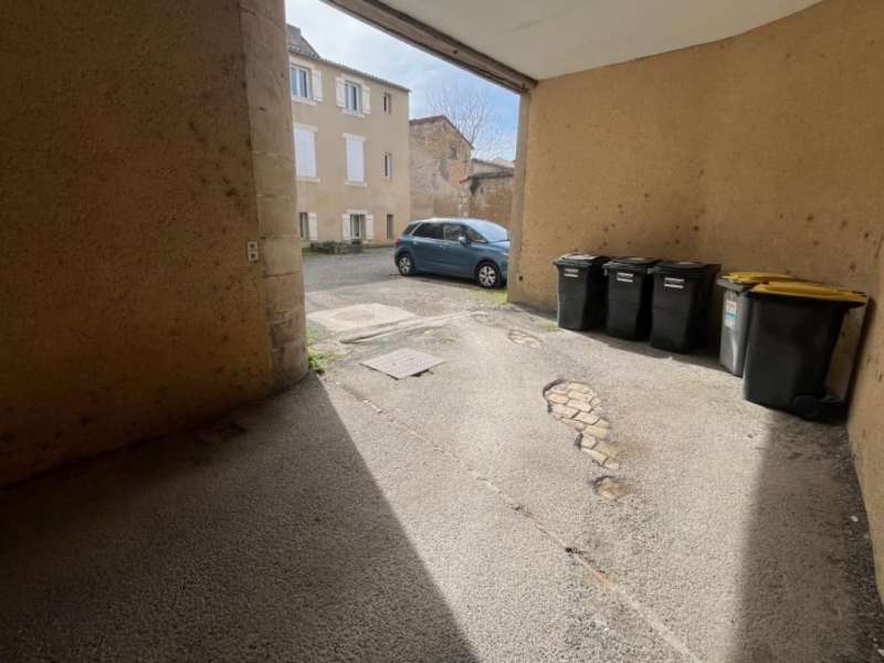 emplacement de parking - hyper centre 
