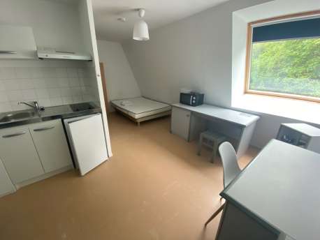 Studio meublé - POITIERS