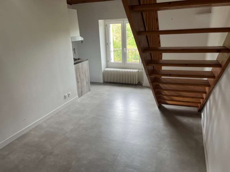 Appartement T2 en mezzanine - centre ville 